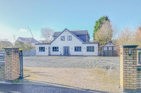 5 bedroom detached house for sale