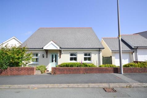 Maes Waldo, Fishguard 2 bed detached bungalow for sale