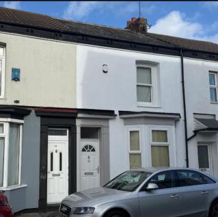 Terraced house for sale
