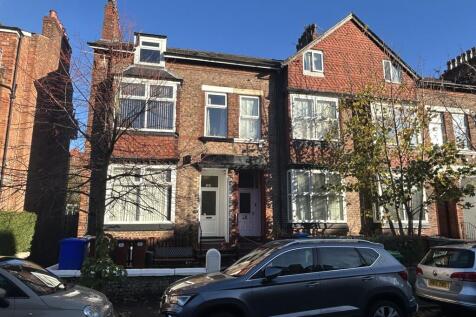 Studio flat for sale