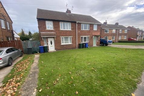 Terraced house for sale