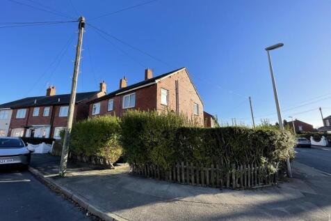 Terraced house for sale