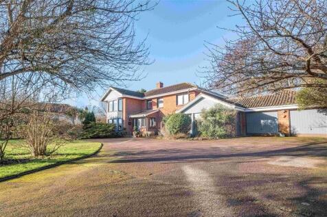 5 bedroom detached house for sale