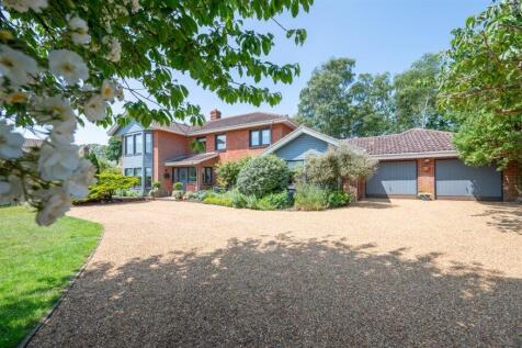 5 bedroom detached house for sale