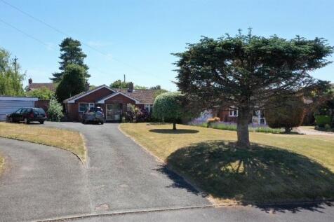 3 bedroom detached bungalow for sale