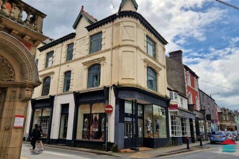 High Street, Pwllheli LL53 2 bed apartment for sale