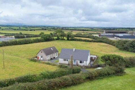 Lon Groes, Gaerwen LL60 6 bed detached house for sale