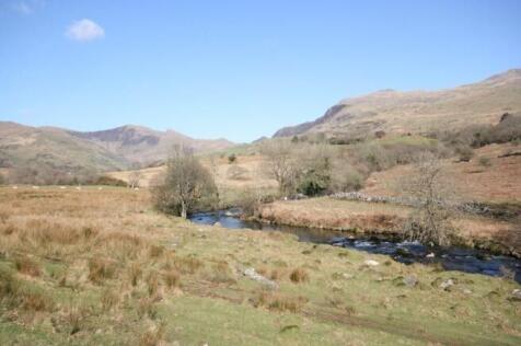 Cwm Pennant, Nr Porthamdog LL51 3 bed property with land for sale