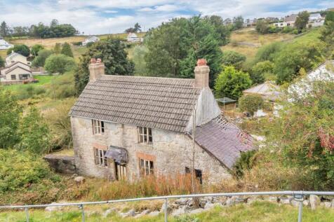 Gwynfryn, Wrexham LL11 2 bed detached house for sale