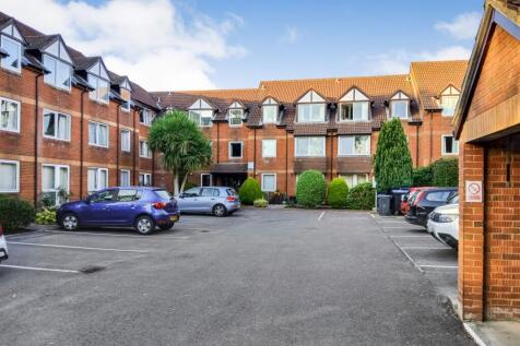 Station Road, Warminster BA12 1 bed apartment for sale