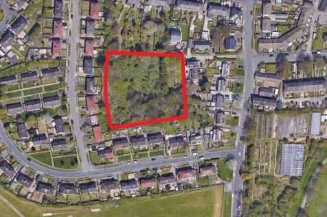 Far Hills, Bradford BD6 1 bed property with land for sale