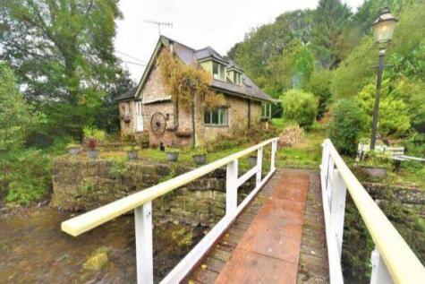Ruthin LL15 2 bed cottage for sale