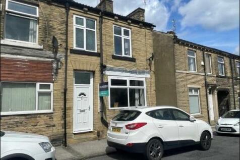 21, Albion Road Bradford, BD10 9PY 2 bed end of terrace house for sale