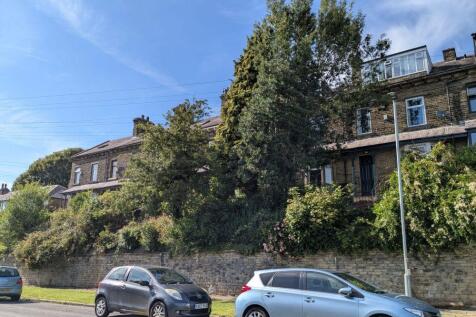 62, Hazelhurst Brow Bradford, BD9 6AQ 5 bed terraced house for sale