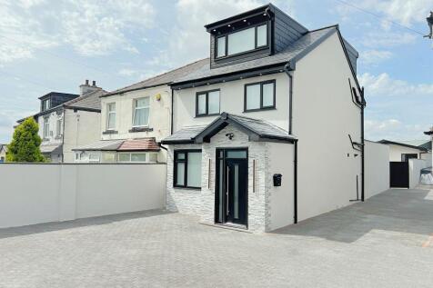 5 bedroom semi-detached house for sale
