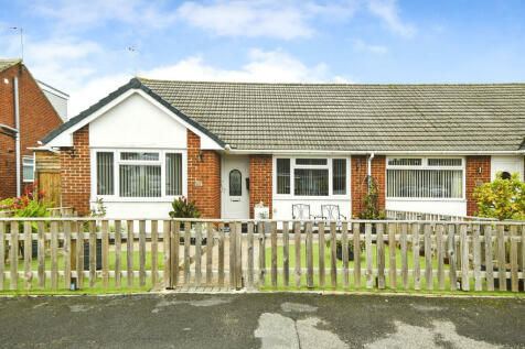 3 bedroom semi-detached bungalow for sale