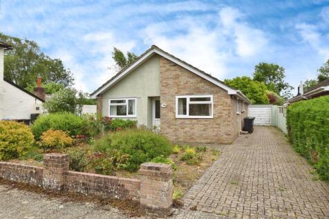 The Borough, Downton                 ... 3 bed detached bungalow for sale