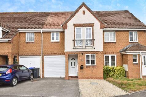Chambers Avenue, Amesbury            ... 3 bed terraced house for sale