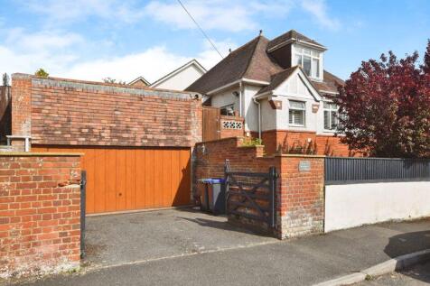 Dorset Road, Salisbury               ... 4 bed detached house for sale