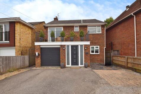 Devizes Road, Salisbury 4 bed detached house for sale