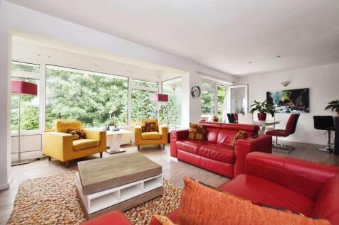 Devizes Road, Salisbury 4 bed detached house for sale