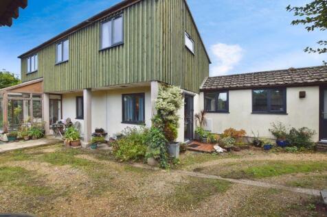 Downton Road, Harnham              ... 4 bed detached house for sale