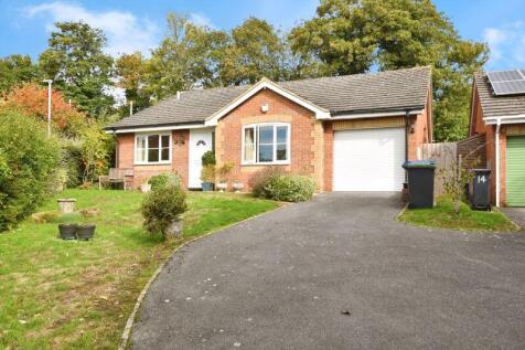 Stone Close, Winterslow              ... 3 bed bungalow for sale