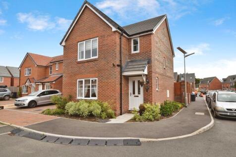 Finch Close, Salisbury 3 bed detached house for sale