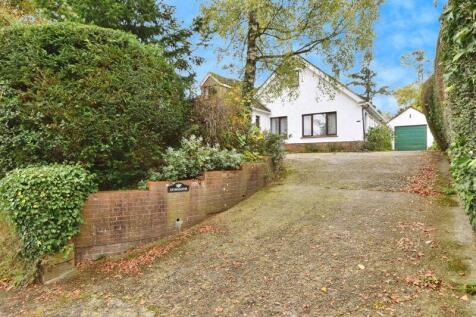 Middleton Road, Winterslow           ... 4 bed detached house for sale