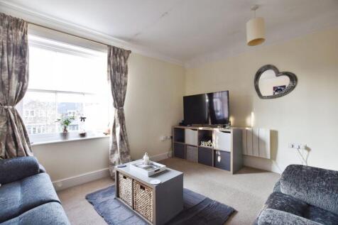 Crow Lane, Wilton                    ... 1 bed apartment for sale
