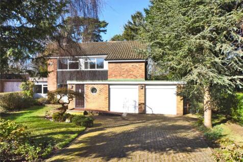 Heights Close, Banstead, Surrey, SM7 4 bed detached house for sale
