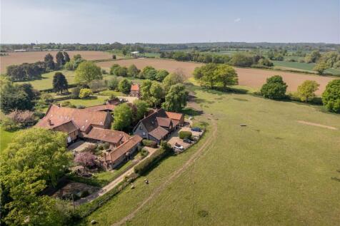 Holverston, Norwich, Norfolk, NR14 3 bed barn conversion for sale
