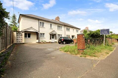 Norwich Road, Poringland, Norwich... 4 bed semi