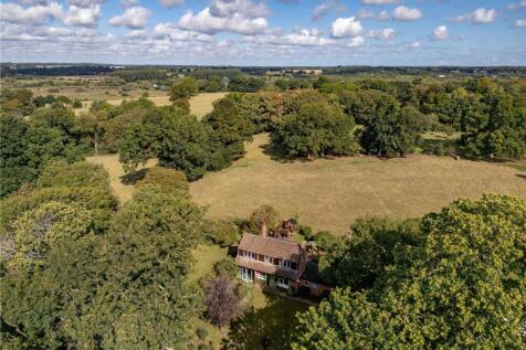 Walnut Hill, Surlingham, Norwich... 4 bed detached house for sale
