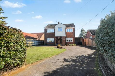 Church Road, Yelverton, Norwich... 4 bed detached house for sale