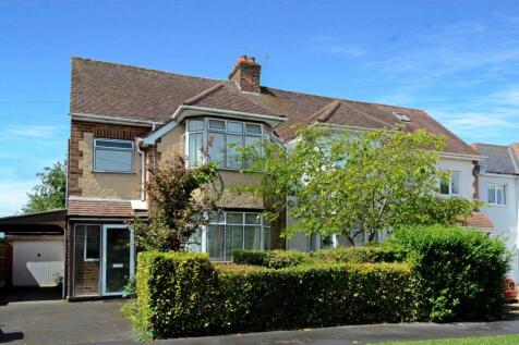 Fareham Avenue, Hillmorton, Rugby, CV22 3 bed semi