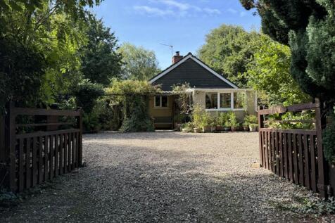 Ashridge, Near Bideford 2 bed bungalow for sale