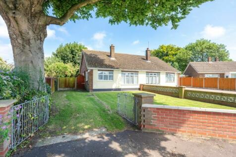 2 bedroom semi-detached bungalow for sale