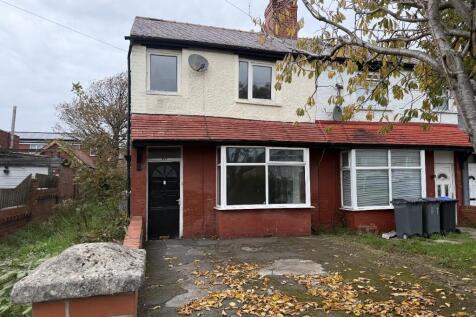 Powell Avenue, Blackpool FY4 3 bed end of terrace house for sale