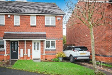 2 bedroom semi-detached house for sale