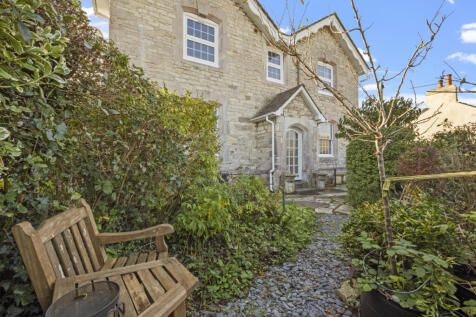 Fordington, Dorchester, Dorset 2 bed apartment for sale