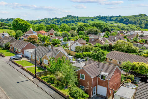 Bridport, Dorset 3 bed detached house for sale