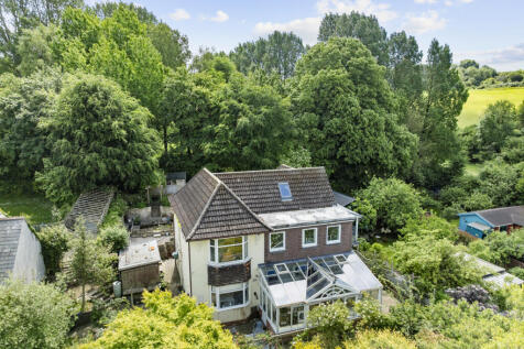 Bridport, Dorset 3 bed detached house for sale