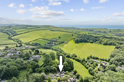 Bridport, Dorset 3 bed detached house for sale