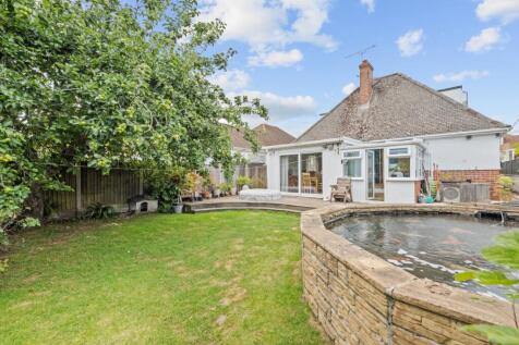 Bridport, Dorset 3 bed bungalow for sale