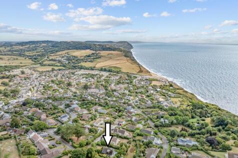 Charmouth, Bridport 3 bed detached house for sale