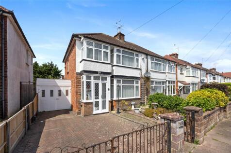 Reigate Road, Worthing, West Sussex... 3 bed semi