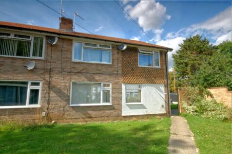 Farm Close Road, Wheatley, OX33 2 bed ground floor flat for sale