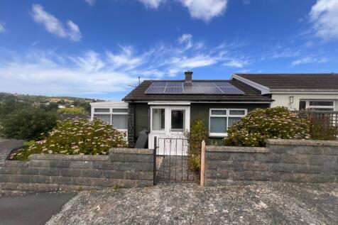 1 bedroom semi-detached bungalow for sale