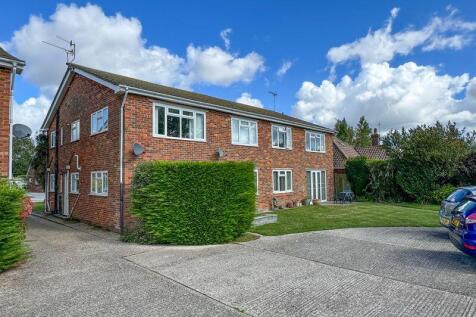 Ley Road, Felpham 2 bed apartment for sale